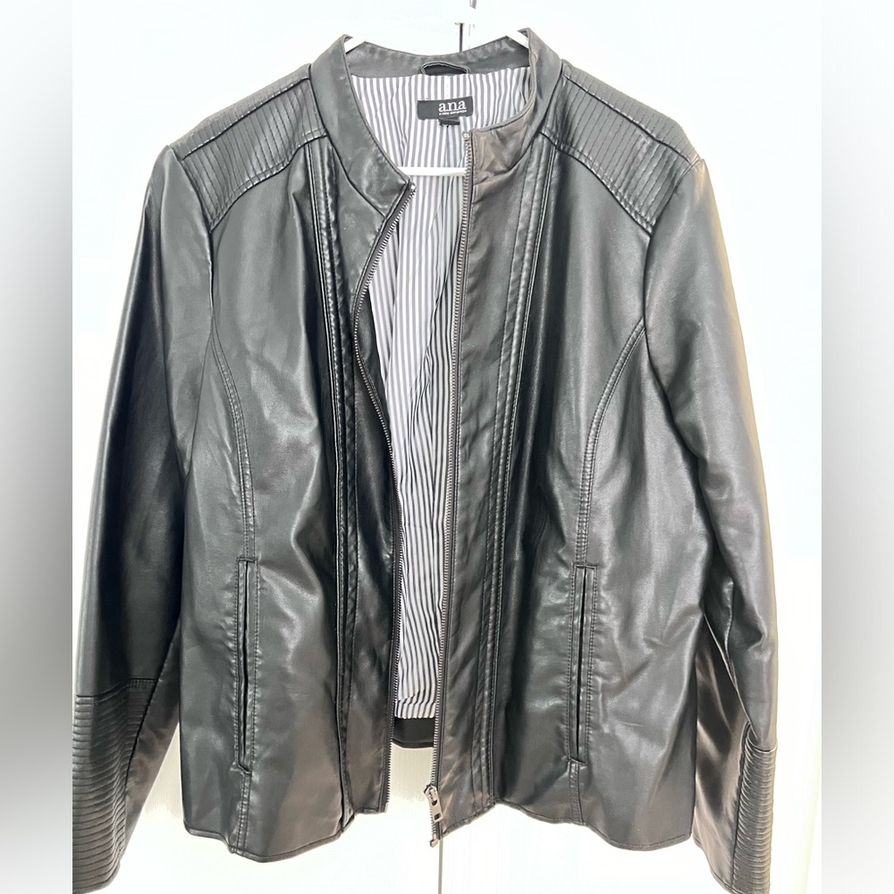 Women’s Faux Leather jacket, size XXL